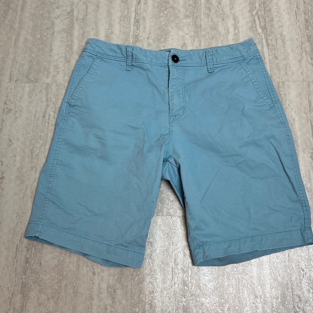 Aeropostale blue flat front shorts size 30